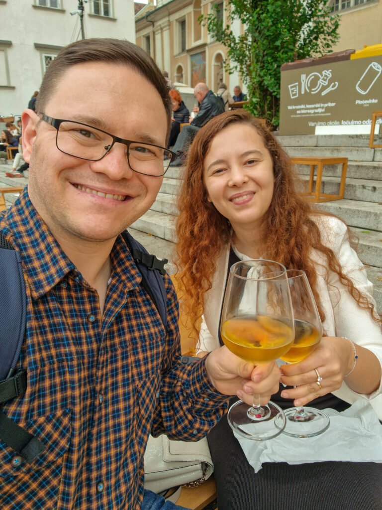 O que fazer na Eslovênia? Roteiro de 4 dias 13 Aceitamos Viagens o que fazer na eslovênia o que fazer na eslovenia vinho laranja