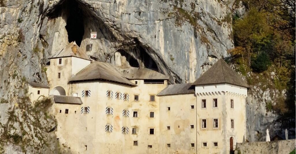castelo de predjama